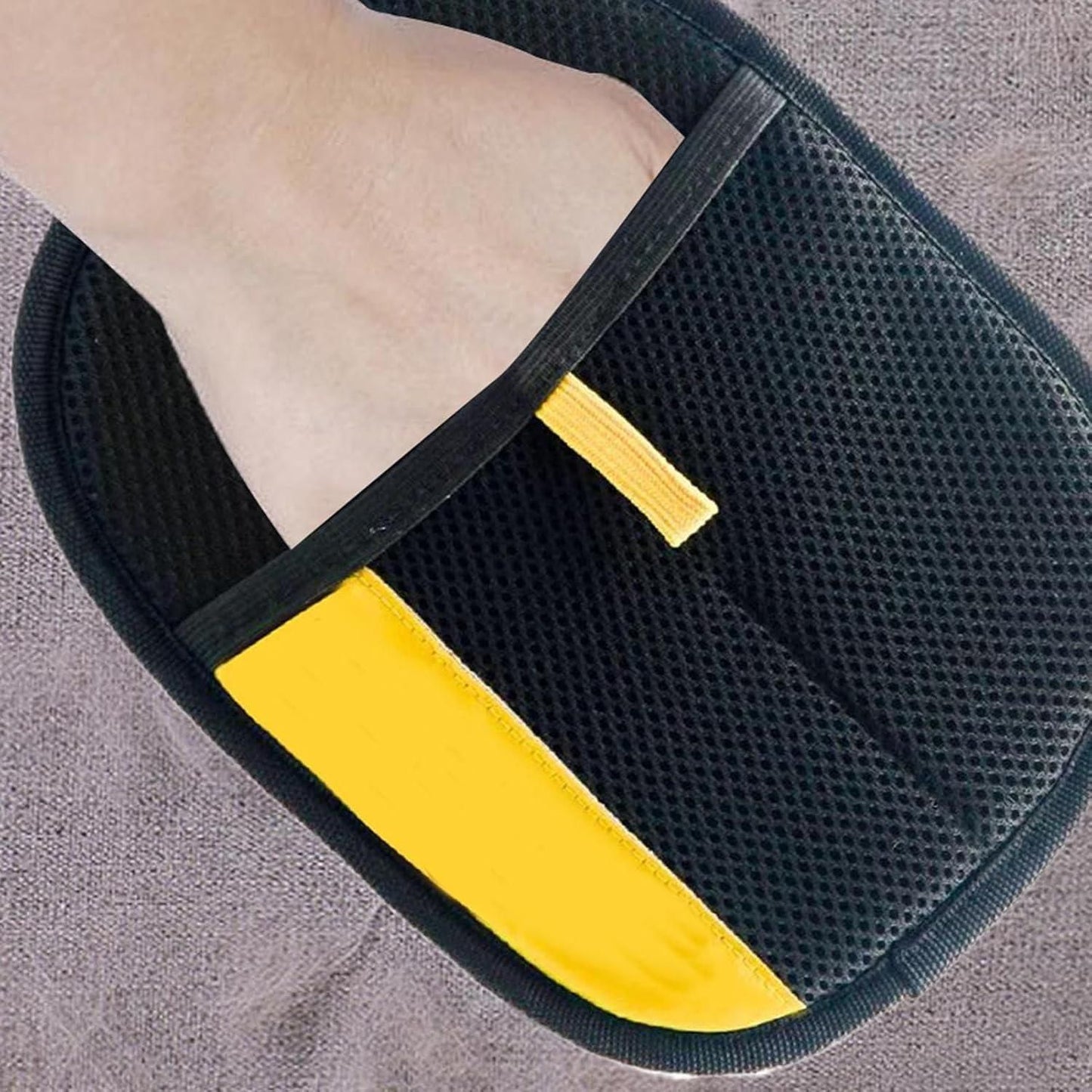 Pet Hair Removal Gloves.